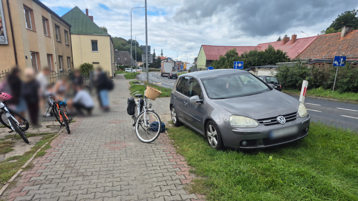 Potrącenie rowerzysty w Ujściu.