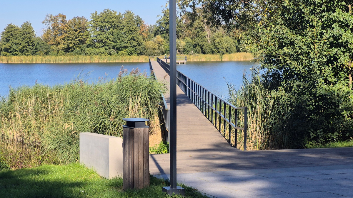 Spacer nad Jeziorem Słupeckim